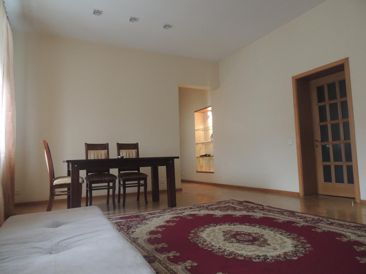 Clock Tower Apartment In 巴库 外观 照片