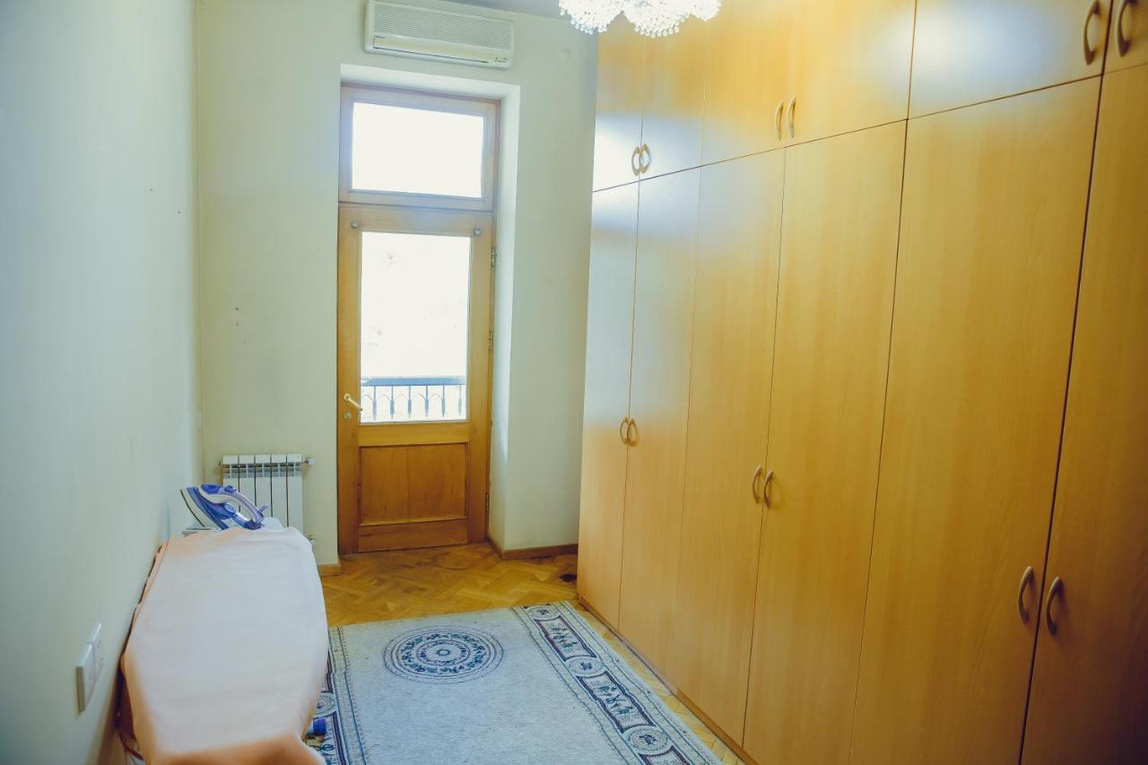 Clock Tower Apartment In 巴库 外观 照片