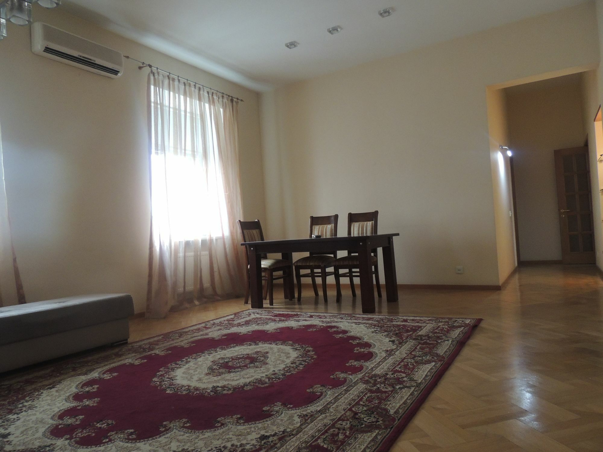 Clock Tower Apartment In 巴库 外观 照片