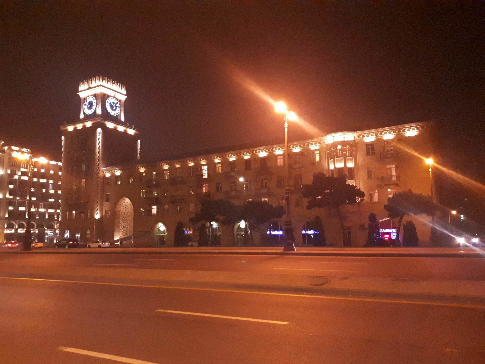 Clock Tower Apartment In 巴库 外观 照片